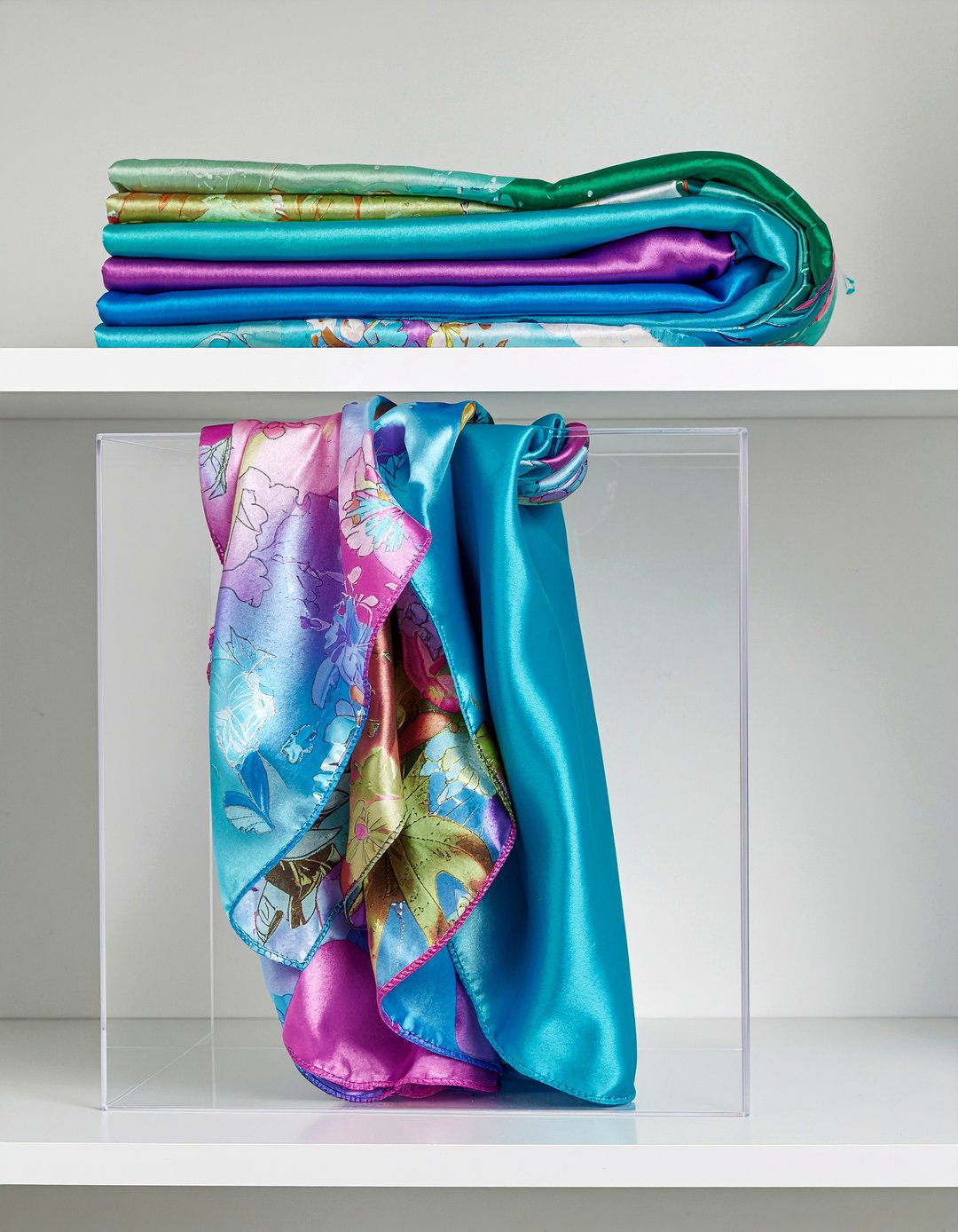 Acrylic scarf box - 30 bedroom scarf storage ideas