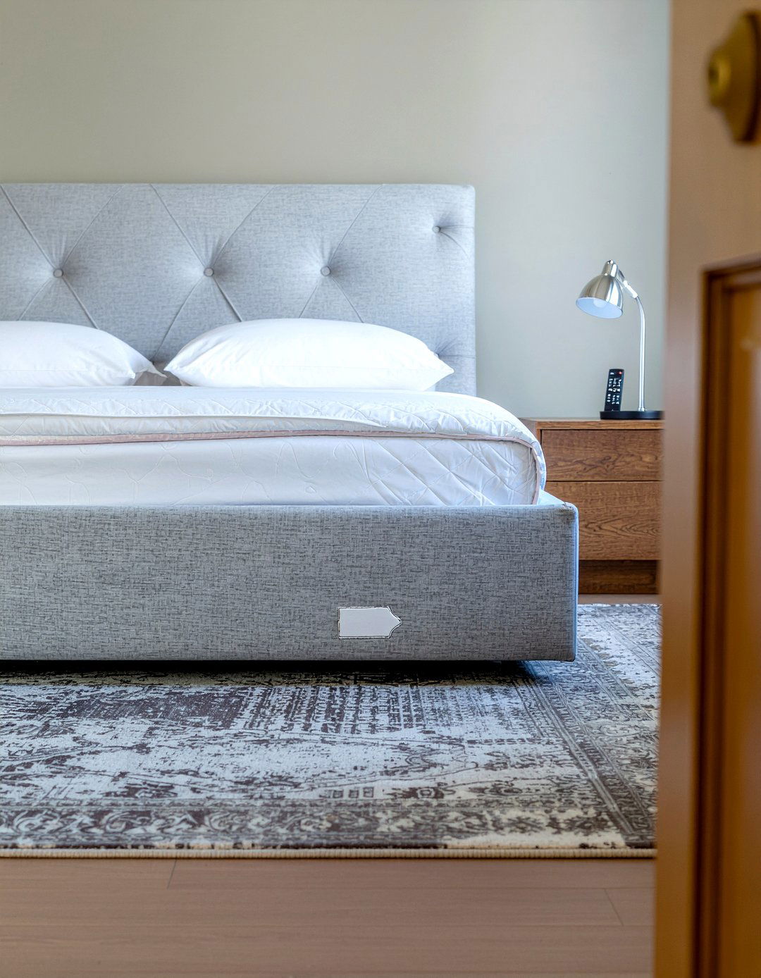 Adjustable Power Base Bed - 30 multigenerational bedroom ideas