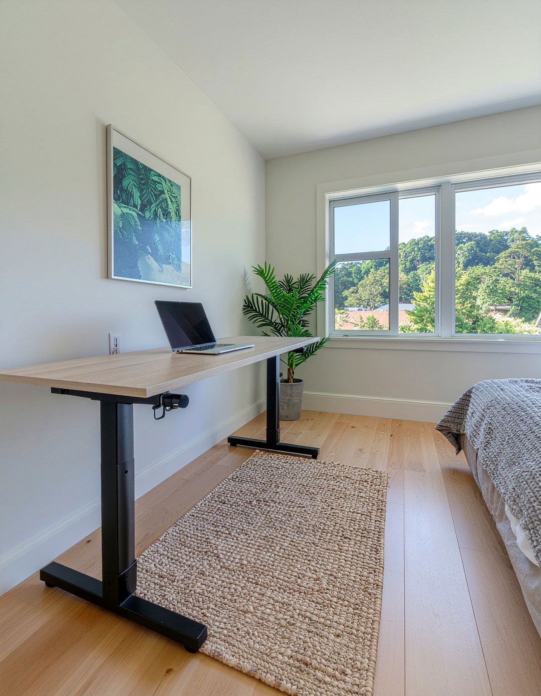 Adjustable Standing Bedroom Desk - 30 bedroom desk ideas