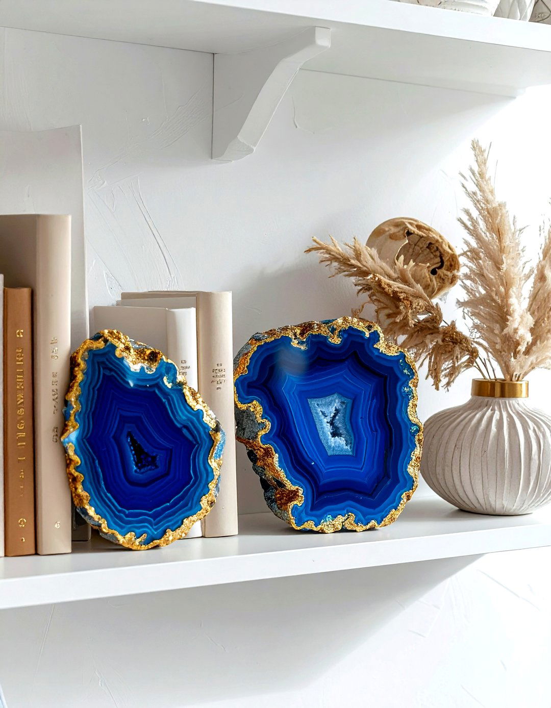 Agate Bookends - 30 decorative bookend ideas