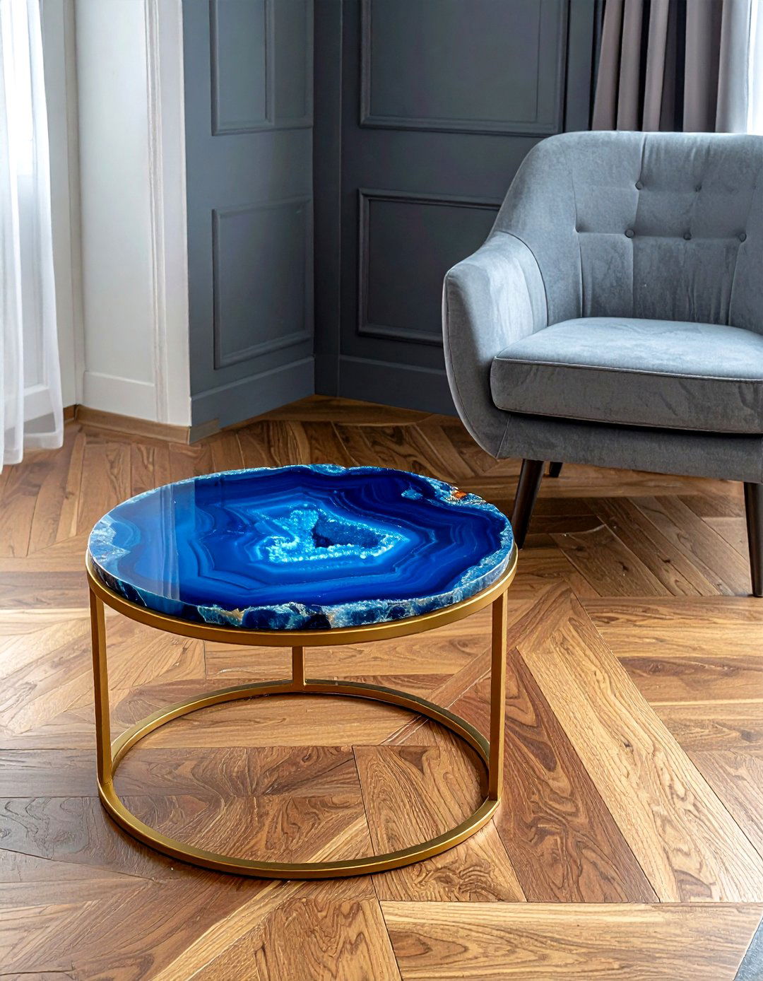 Agate Side Table - 30 geode decor ideas