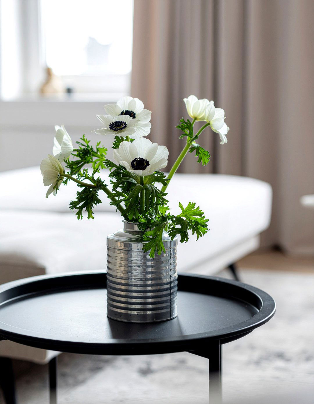 Anemone flower arrangement - 30 living room flower arrangements