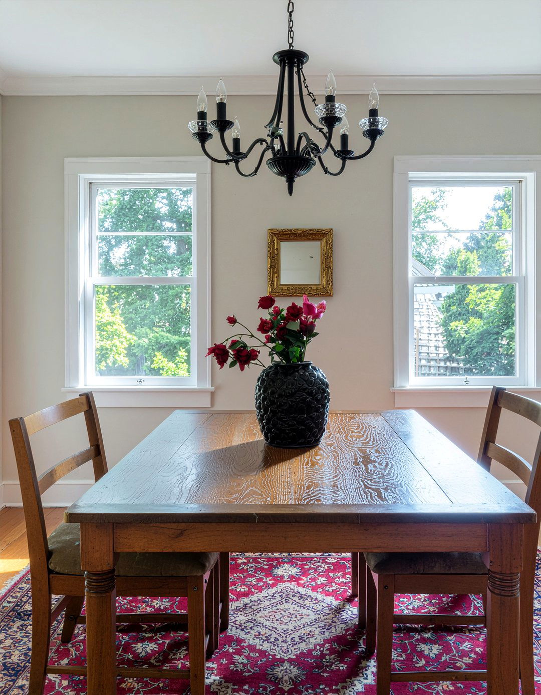 Antique Chandelier Lighting - 30 English cottage dining room ideas