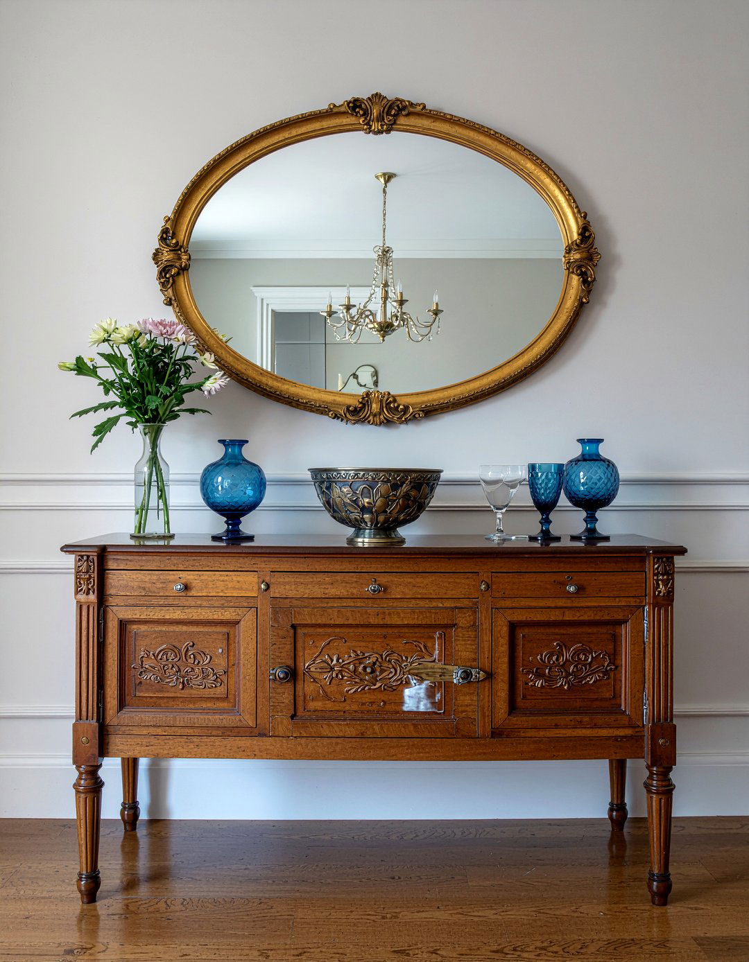 Antique French Sideboard Decor - 30 Parisian dining room ideas