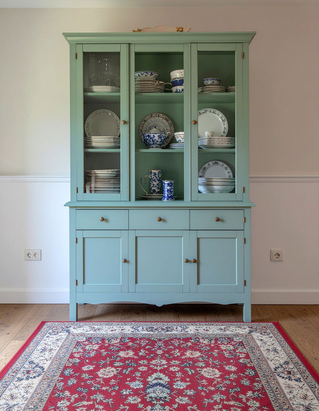 Antique Hutch Display - 30 secondhand dining room ideas
