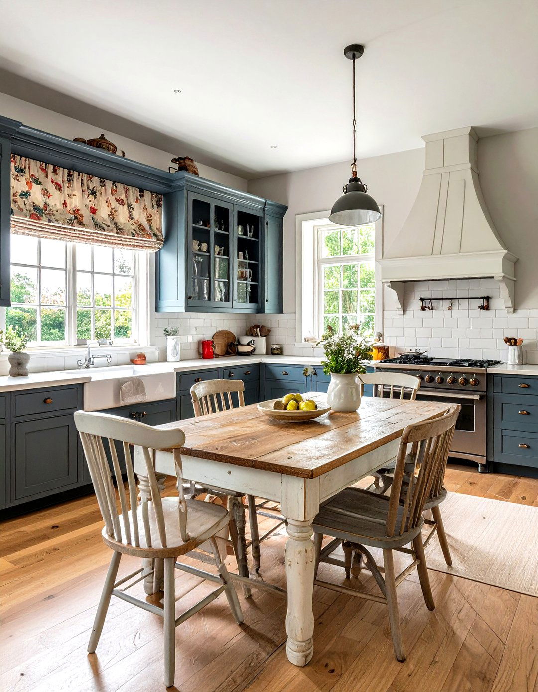 Antique Kitchen Furniture - 30 traditional kitchen ideas