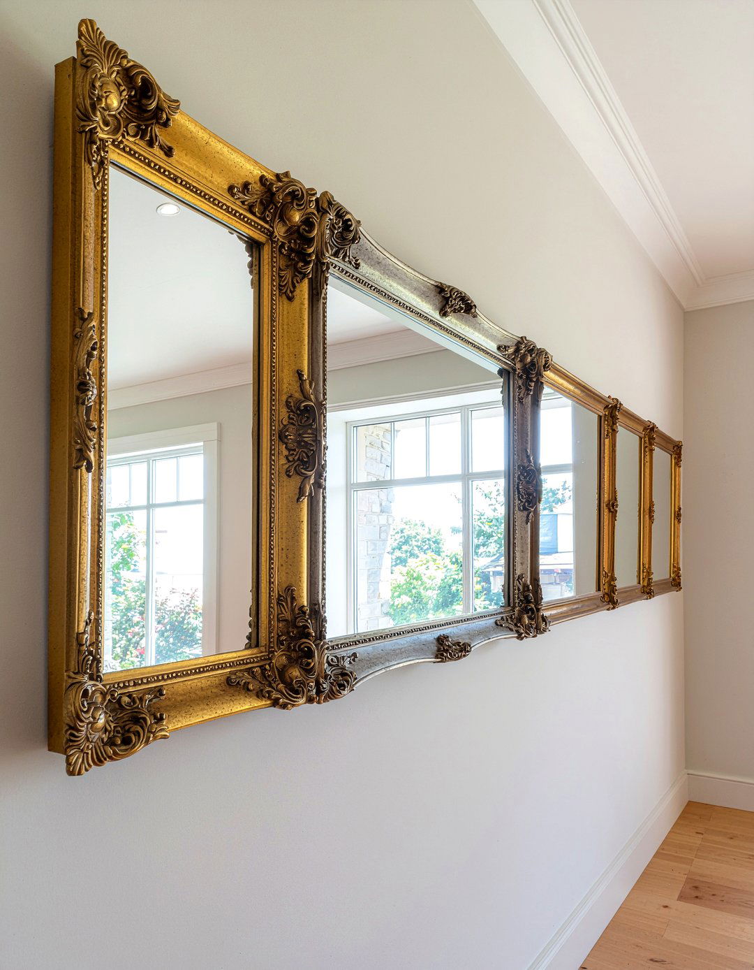 Antique Mirror Wall - 30 shabby chic living room ideas