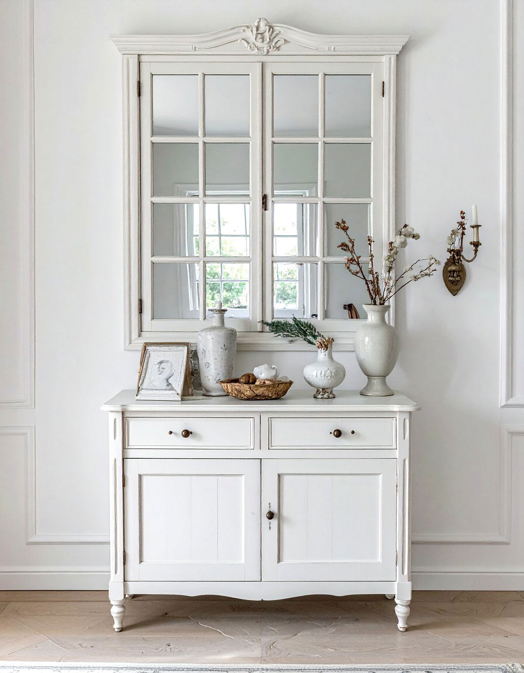 Antique window mirror - 30 upcycled dining room ideas