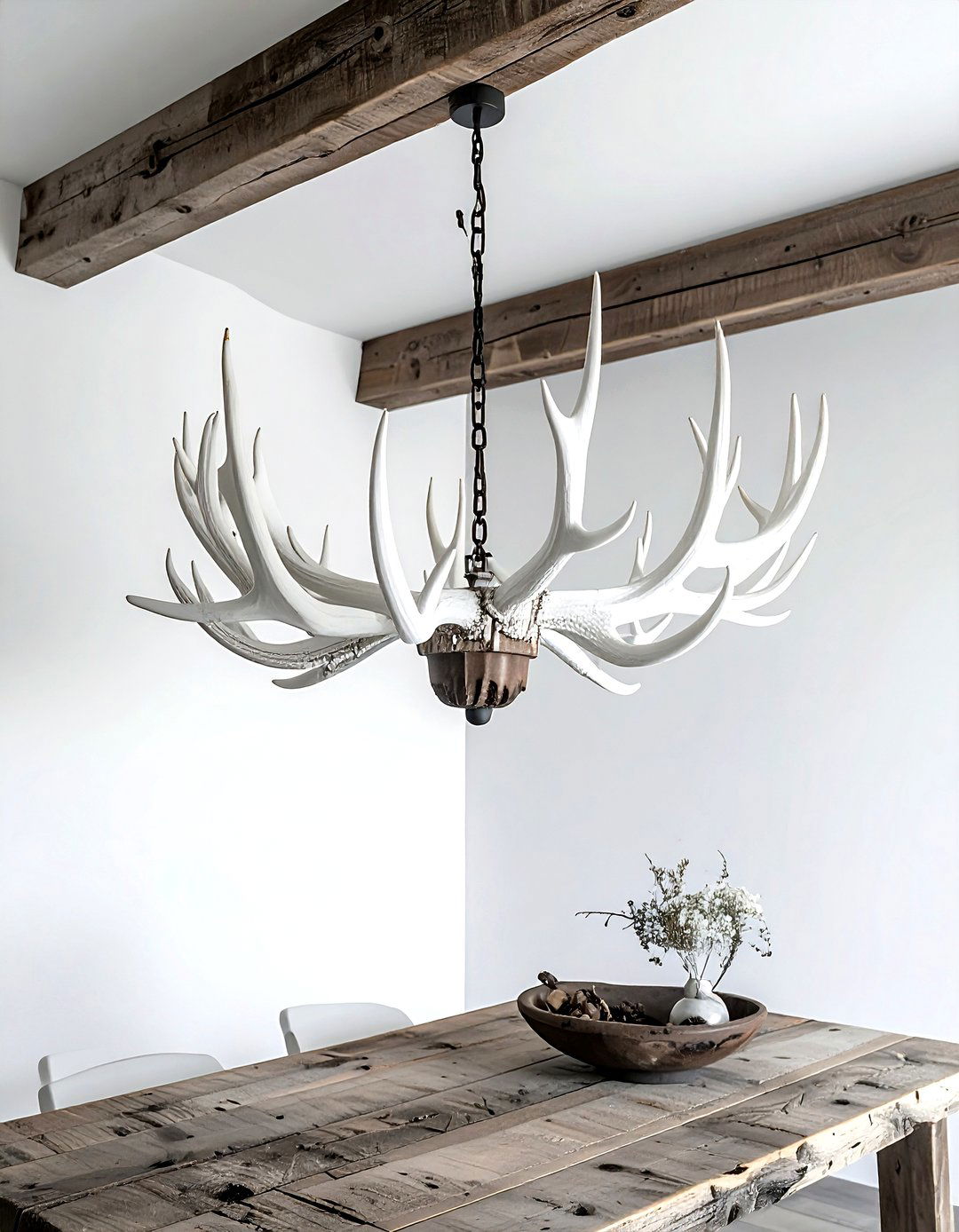 Antler Chandelier - 30 woodland dining room ideas