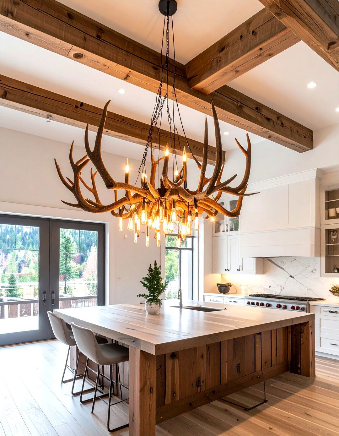 Antler chandelier lighting - 30 rustic lodge kitchen ideas