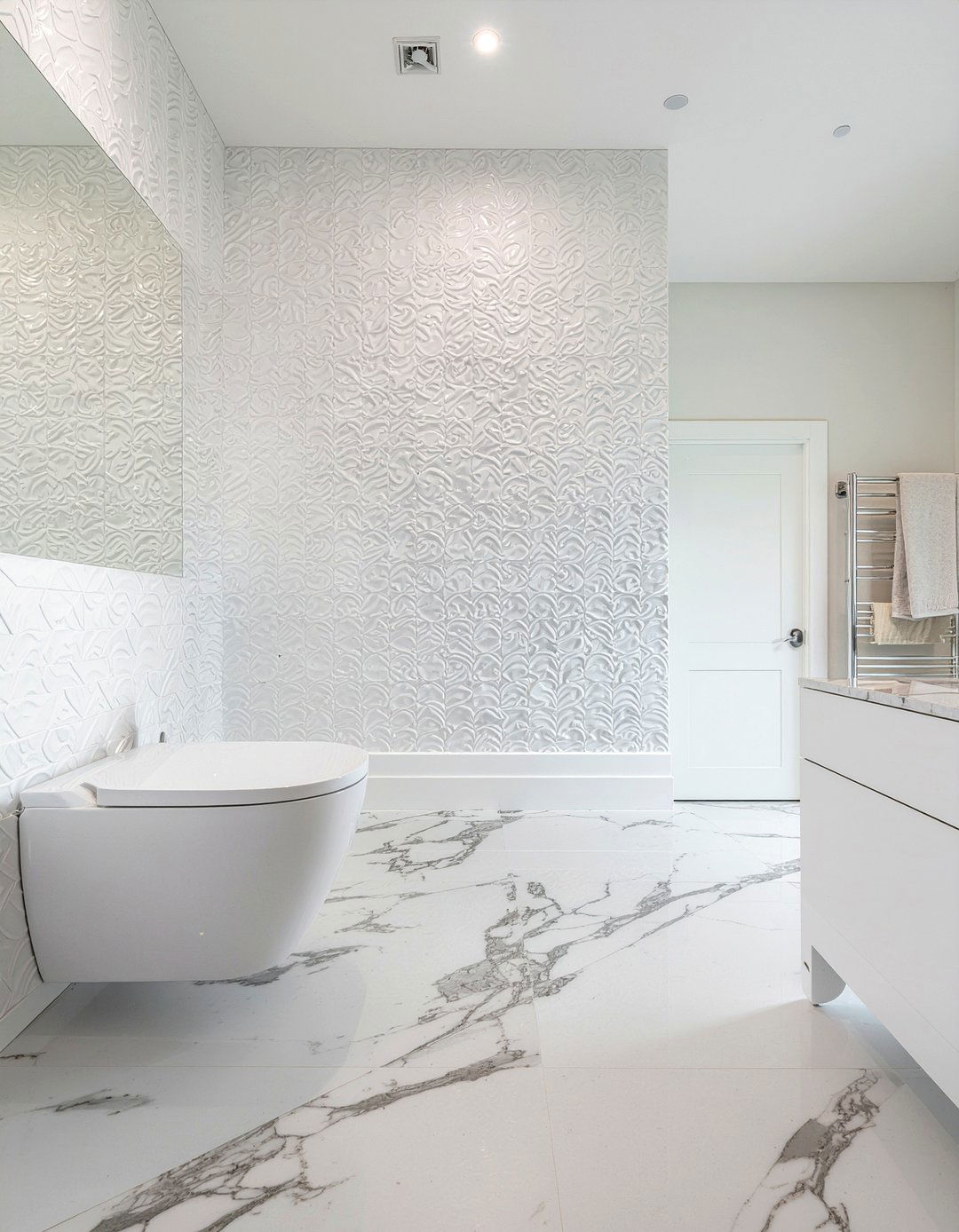 Arabesque and marble tile - 30 mixed tile bathroom ideas