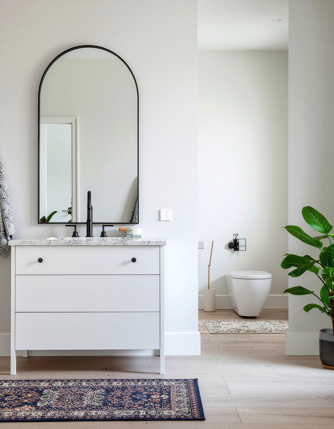 Arched Bathroom Mirror - 30 new construction bathroom ideas