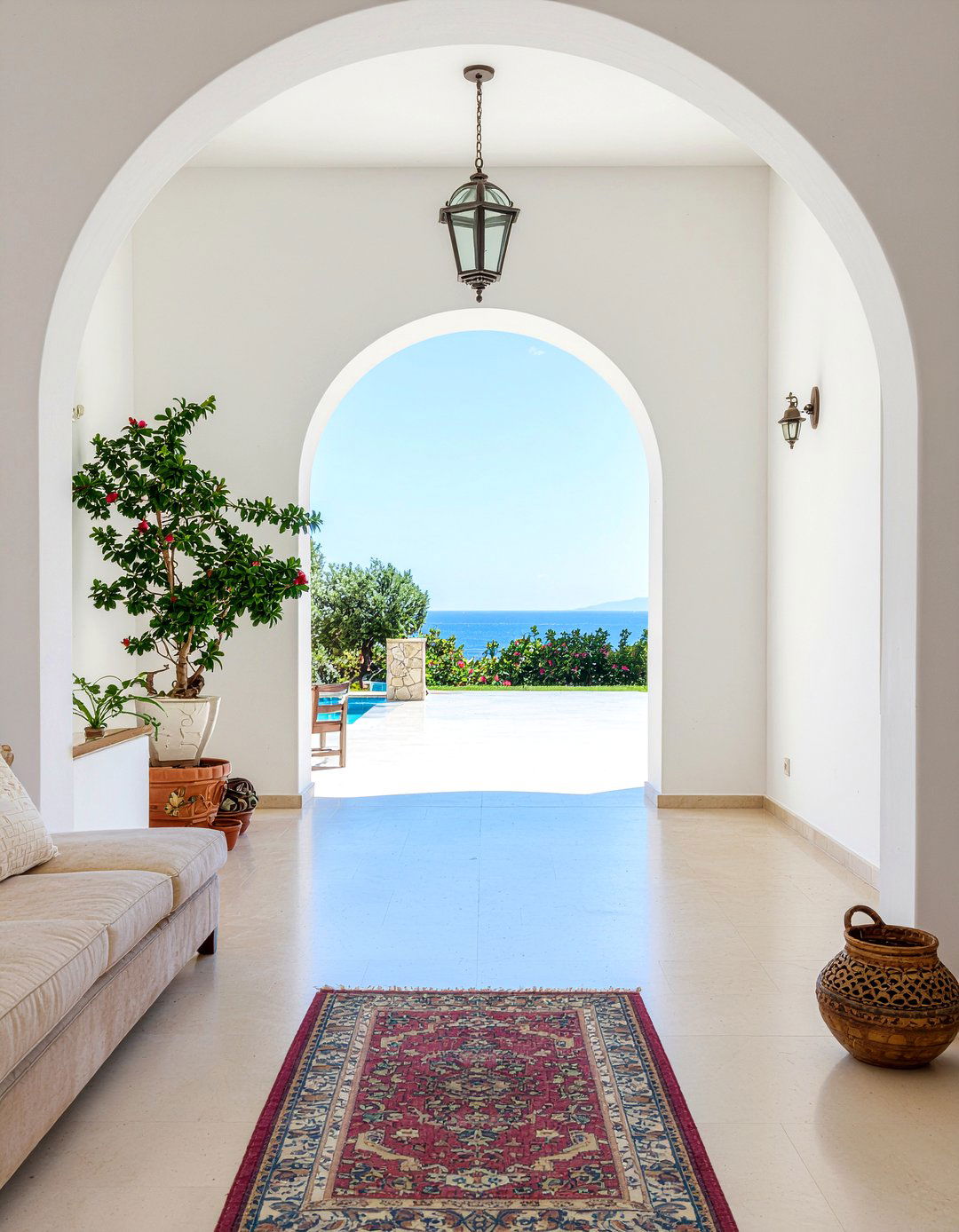 Arched Doorway - 30 living room architectural details