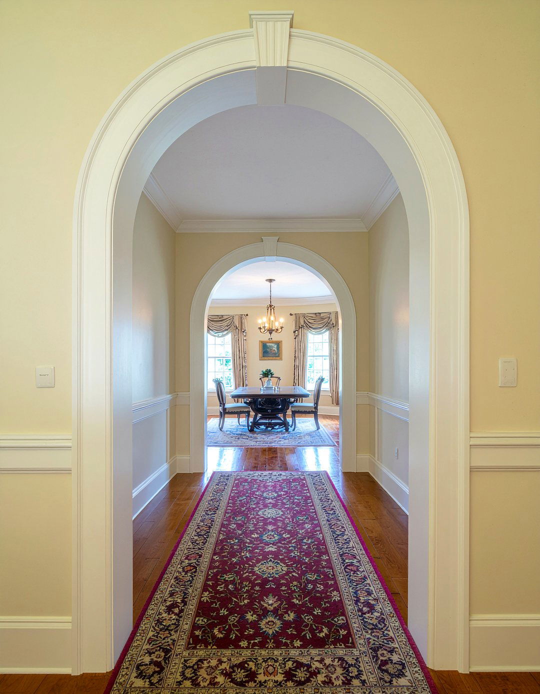 Arched Doorway Architecture - 30 old world dining room ideas