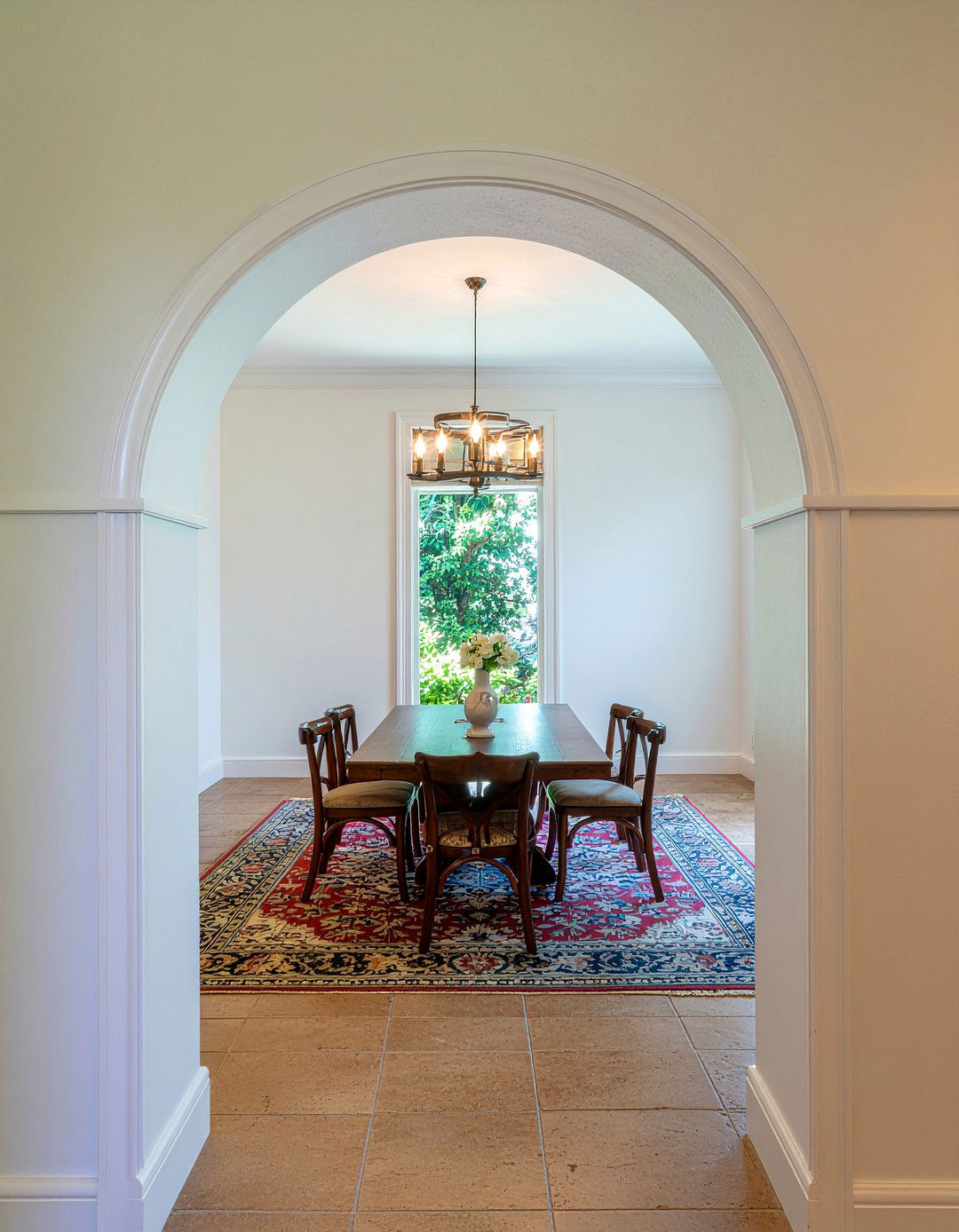 Arched Trim - 30 dining room trim ideas
