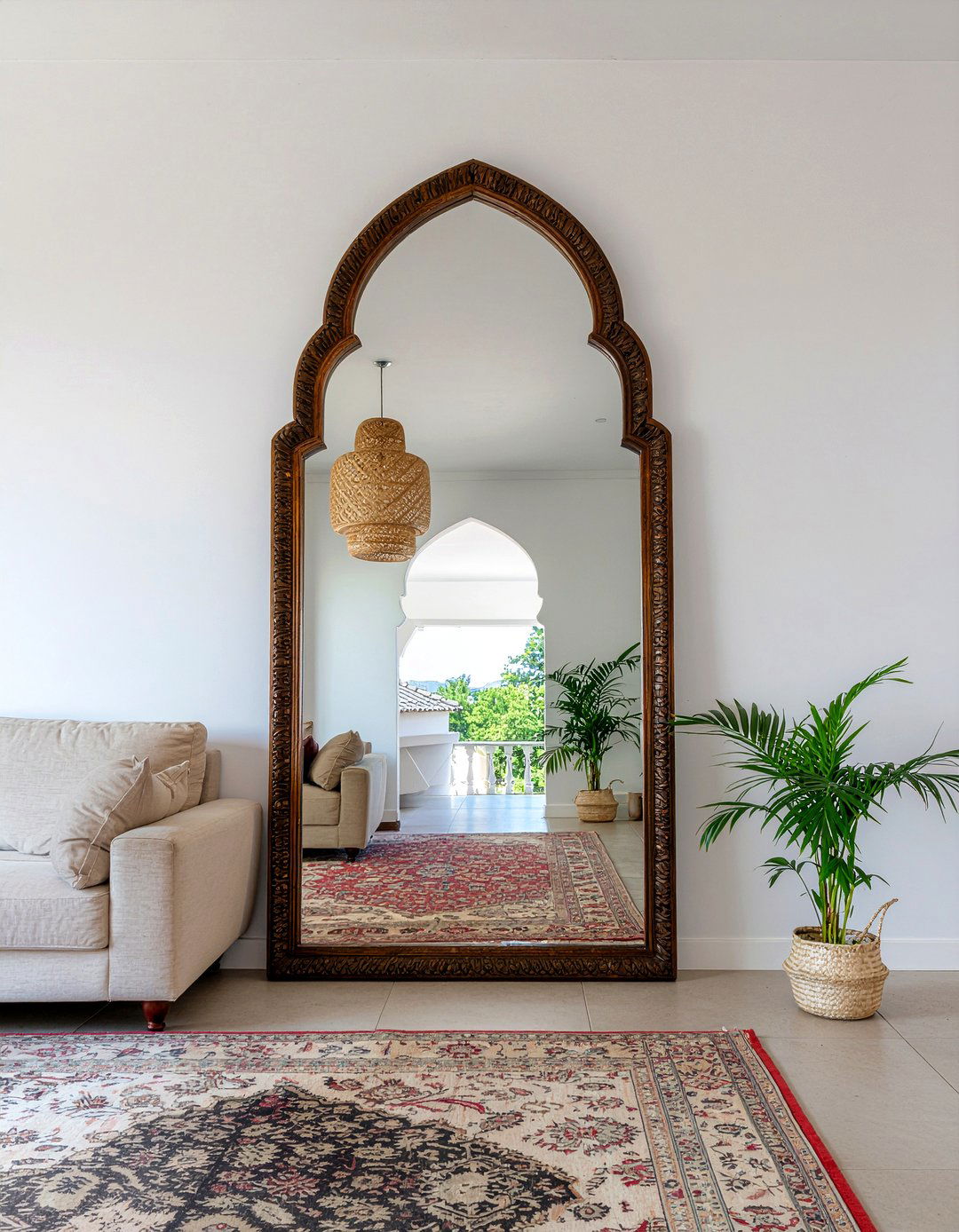 Arched Wall Mirror - 30 living room Moroccan furniture ideas