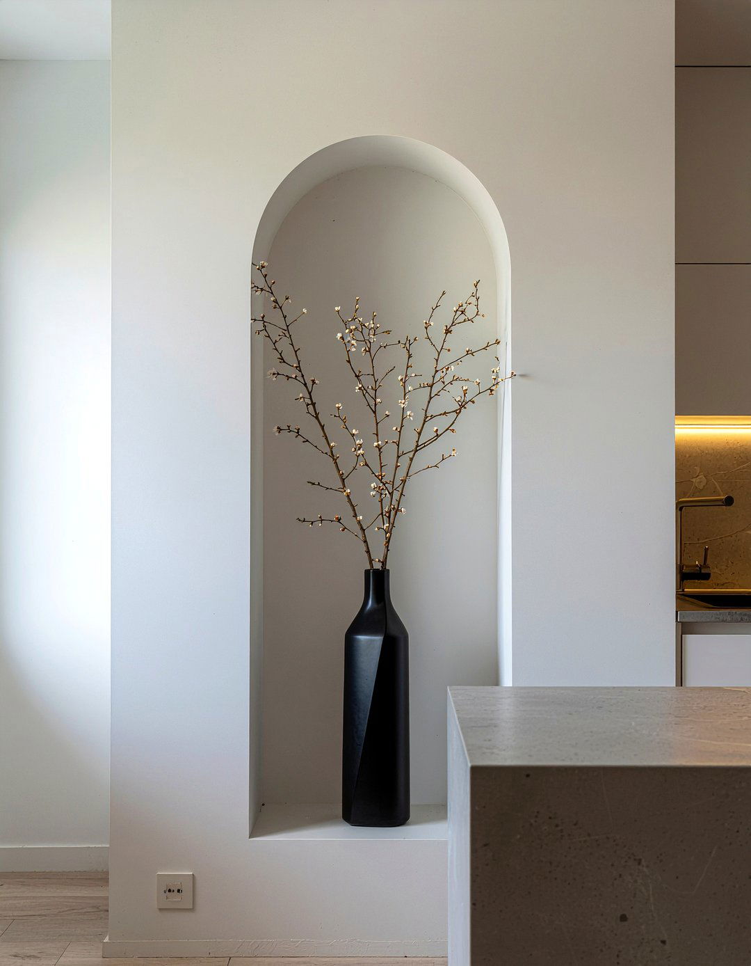 Arched Wall Niche - 30 kitchen niche ideas