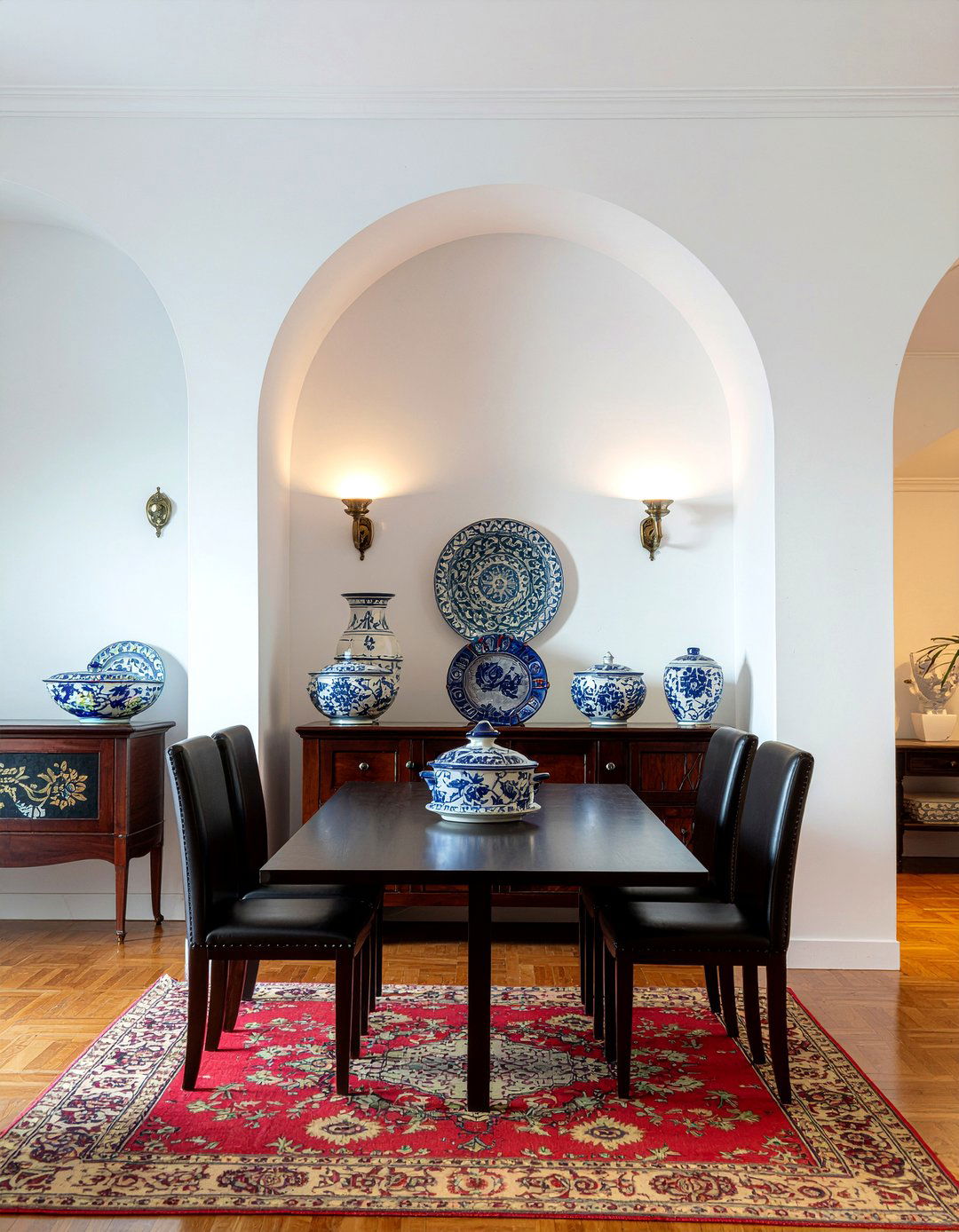 Arched Wall Recesses - 30 Mediterranean dining room ideas