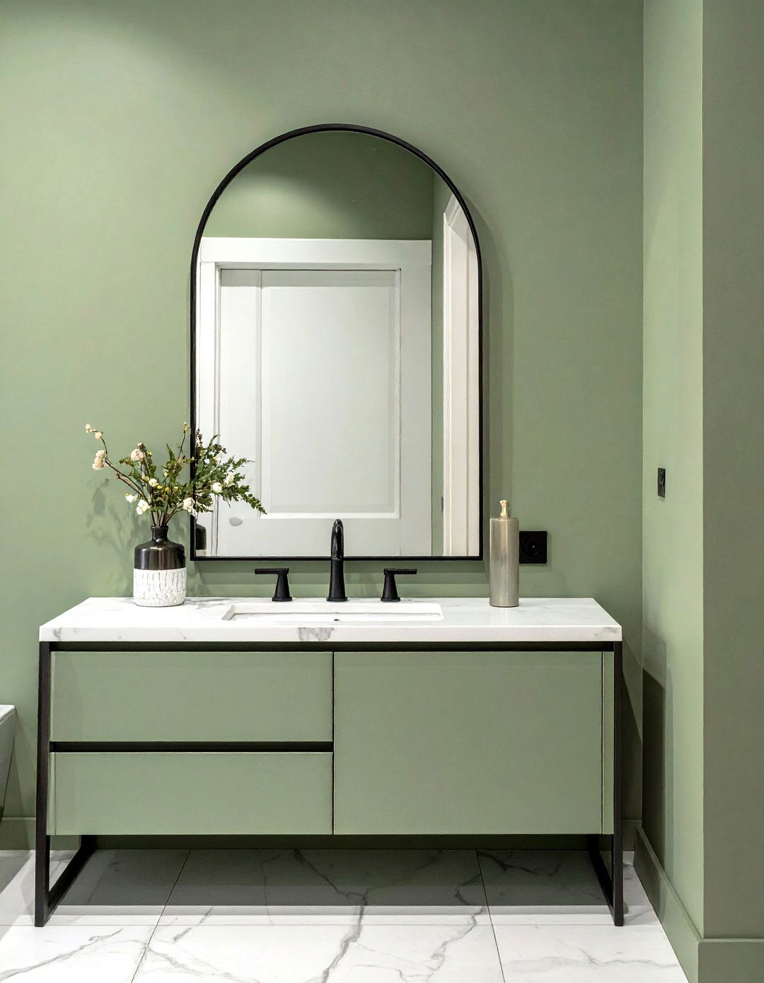 Arched bathroom mirror - 30 elegant bathroom ideas