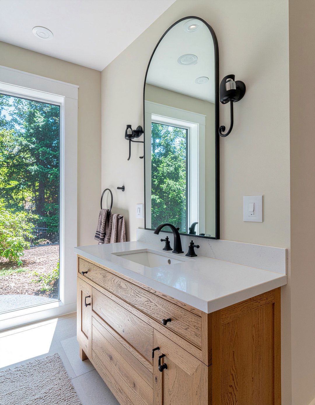 Arched bathroom mirror - 30 new home bathroom ideas