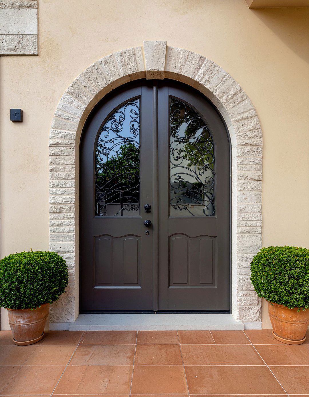 Arched kitchen exterior door - 30 kitchen exterior door ideas