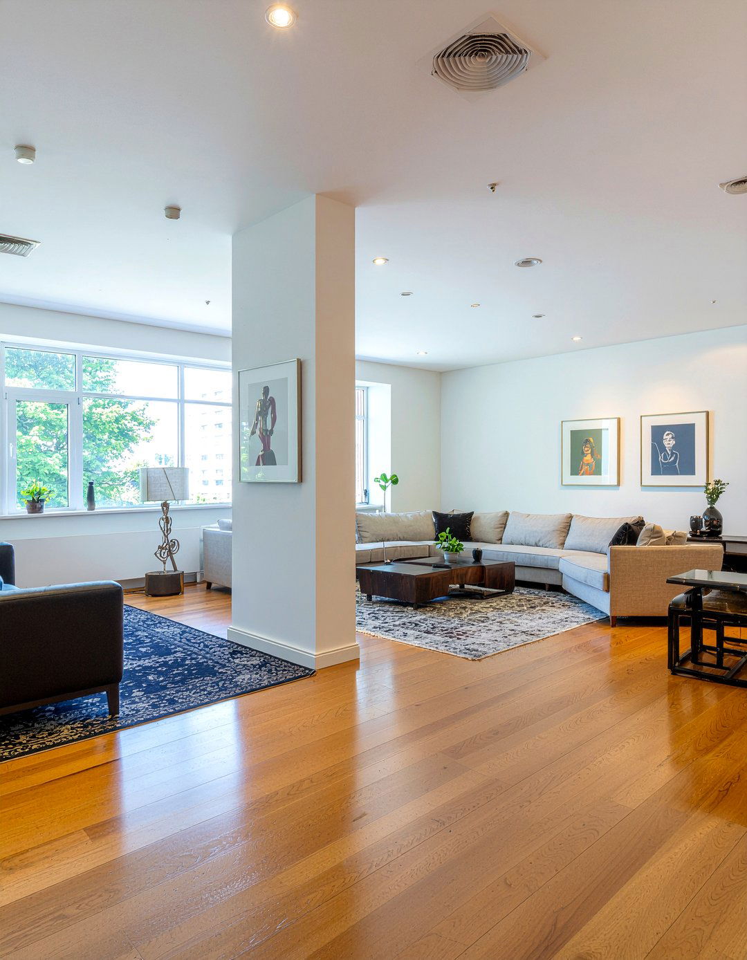 Art Column - 30 living room column ideas