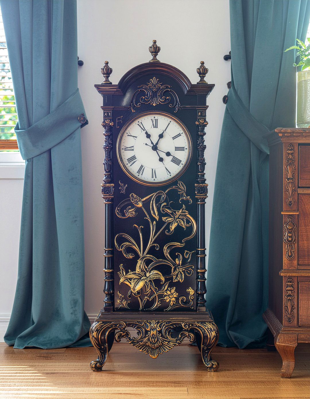 Art Nouveau Floral Clock - 30 living room vintage clocks