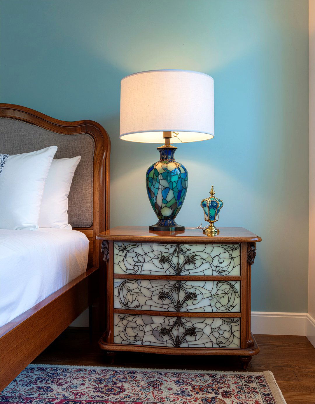 Art Nouveau Nightstand - 30 bedroom vintage nightstands