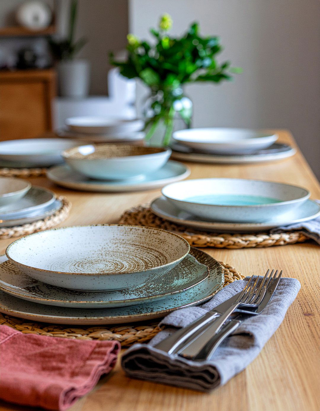 Artisan Ceramic Dinnerware - 30 prairie dining room ideas