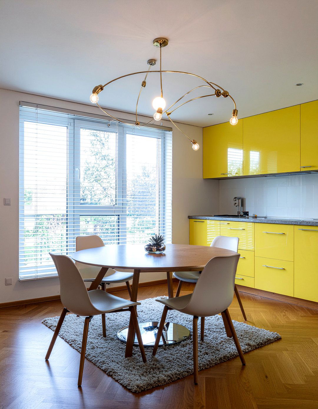 Atomic age lighting - 30 retro kitchen ideas