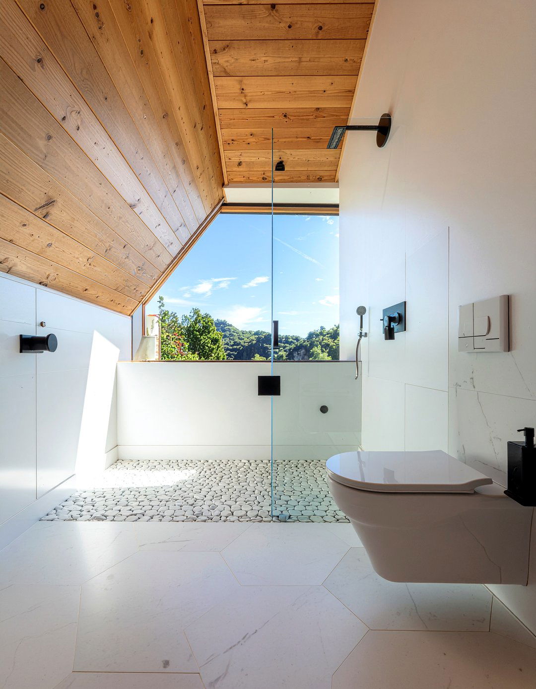 30 Modern Attic Bathroom Ideas for a Spa-Like Experience