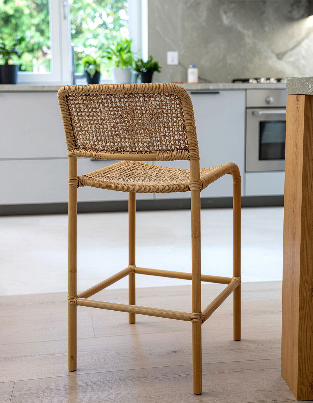 Bamboo Bar Stool - 30 bamboo dining room ideas