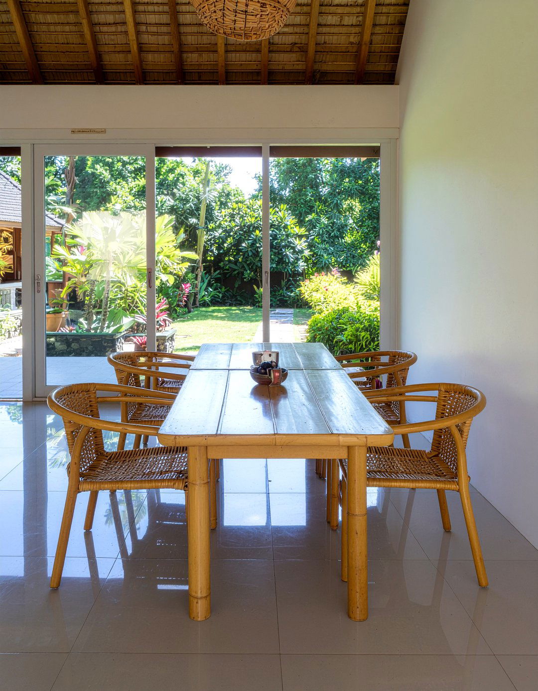 Bamboo Dining Furniture - 30 Filipino dining room ideas