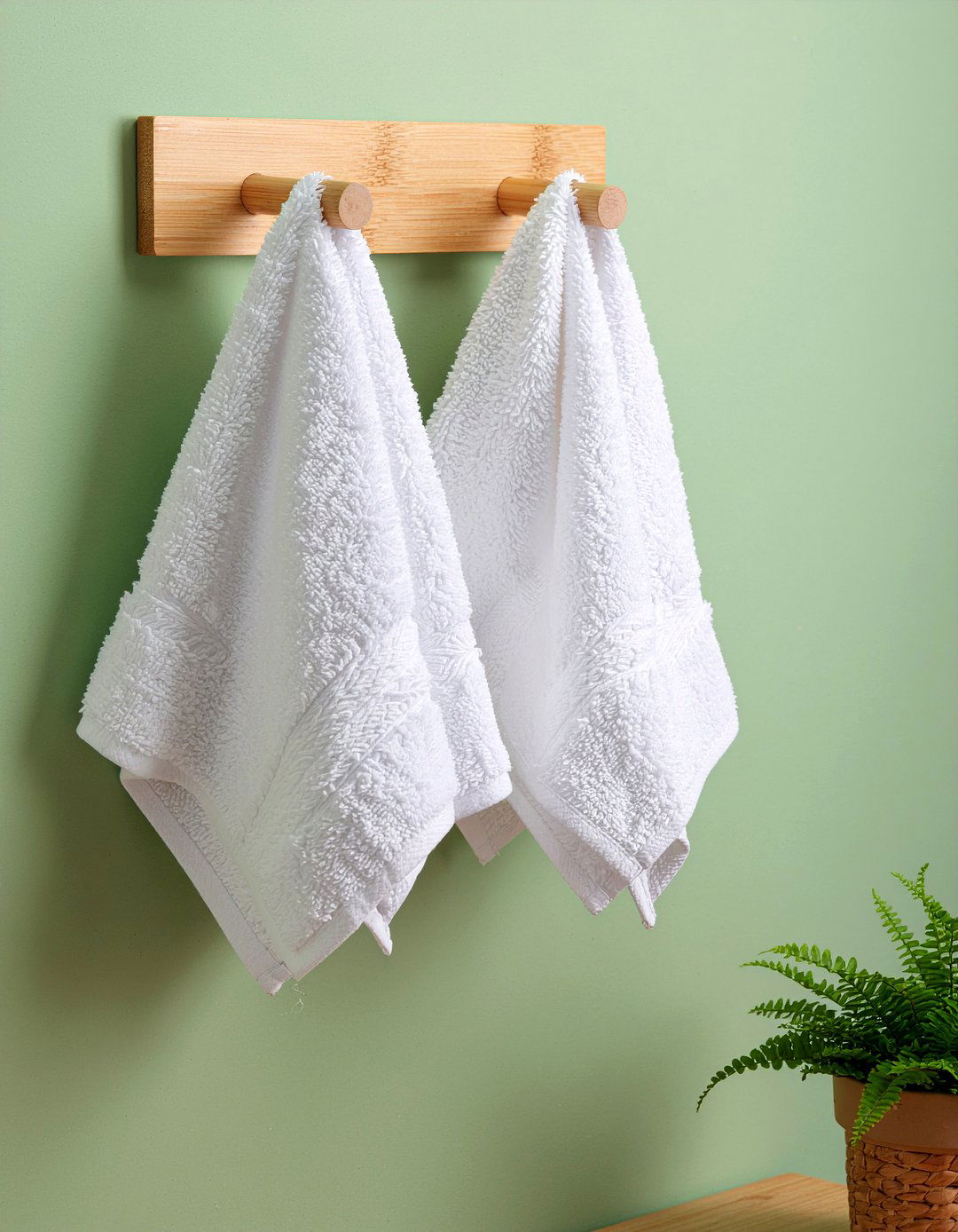 30 Modern Bathroom Towel Hook Ideas for Better Organization