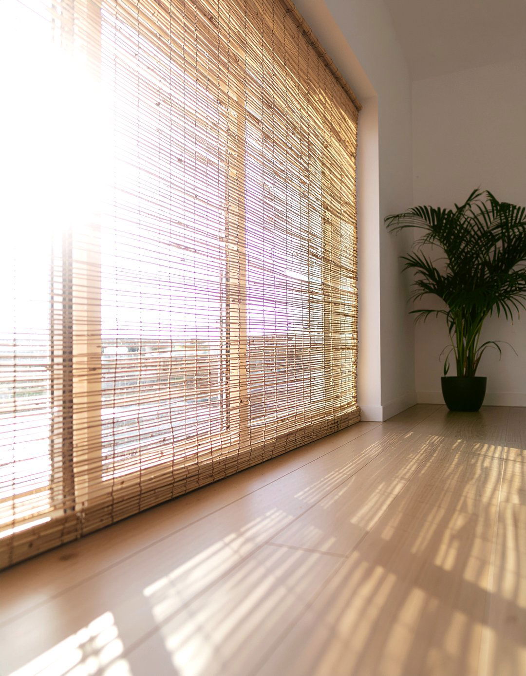 Bamboo Window Blind - 30 surfing bedroom ideas
