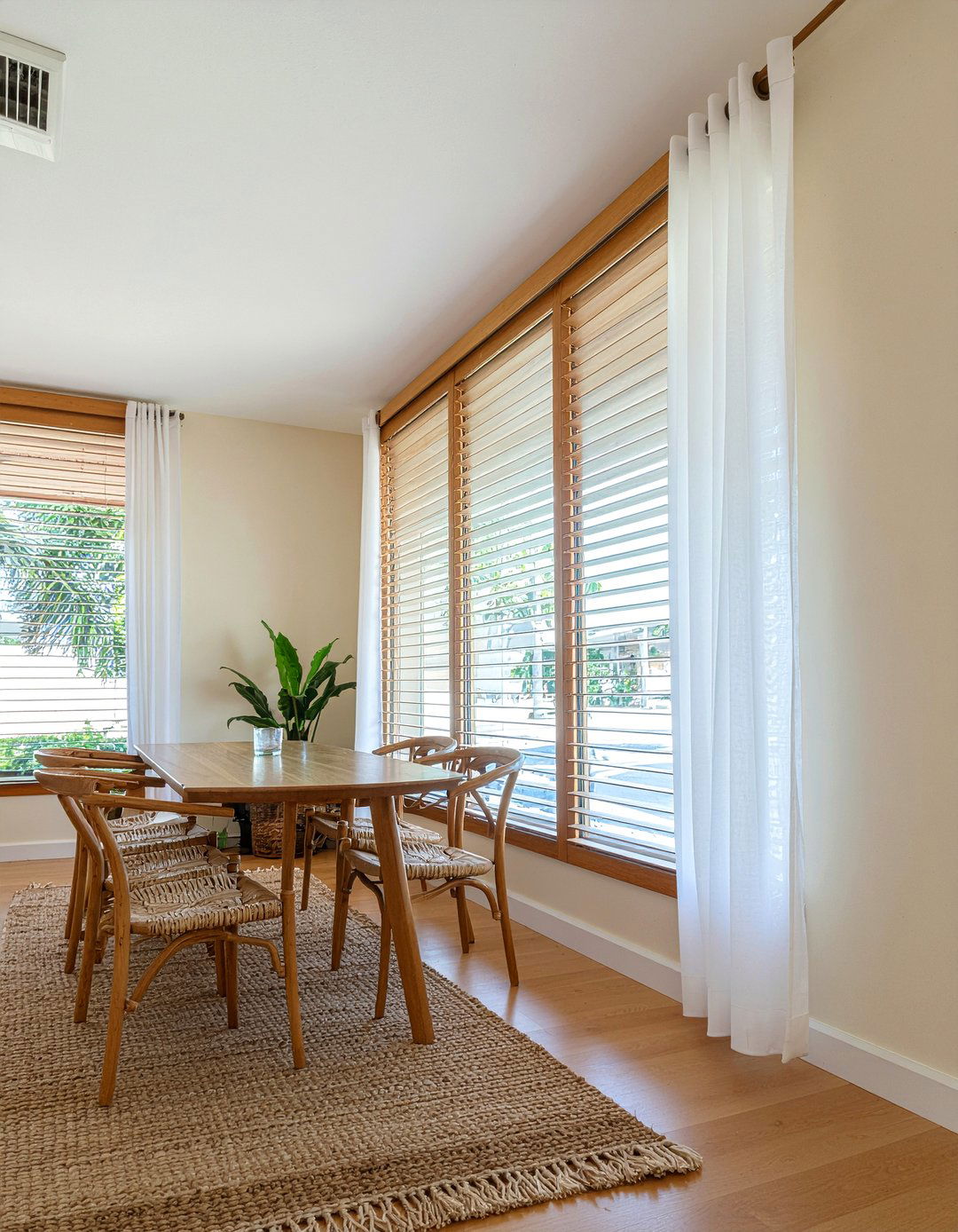 Bamboo Window Shades - 30 Cuban dining room ideas