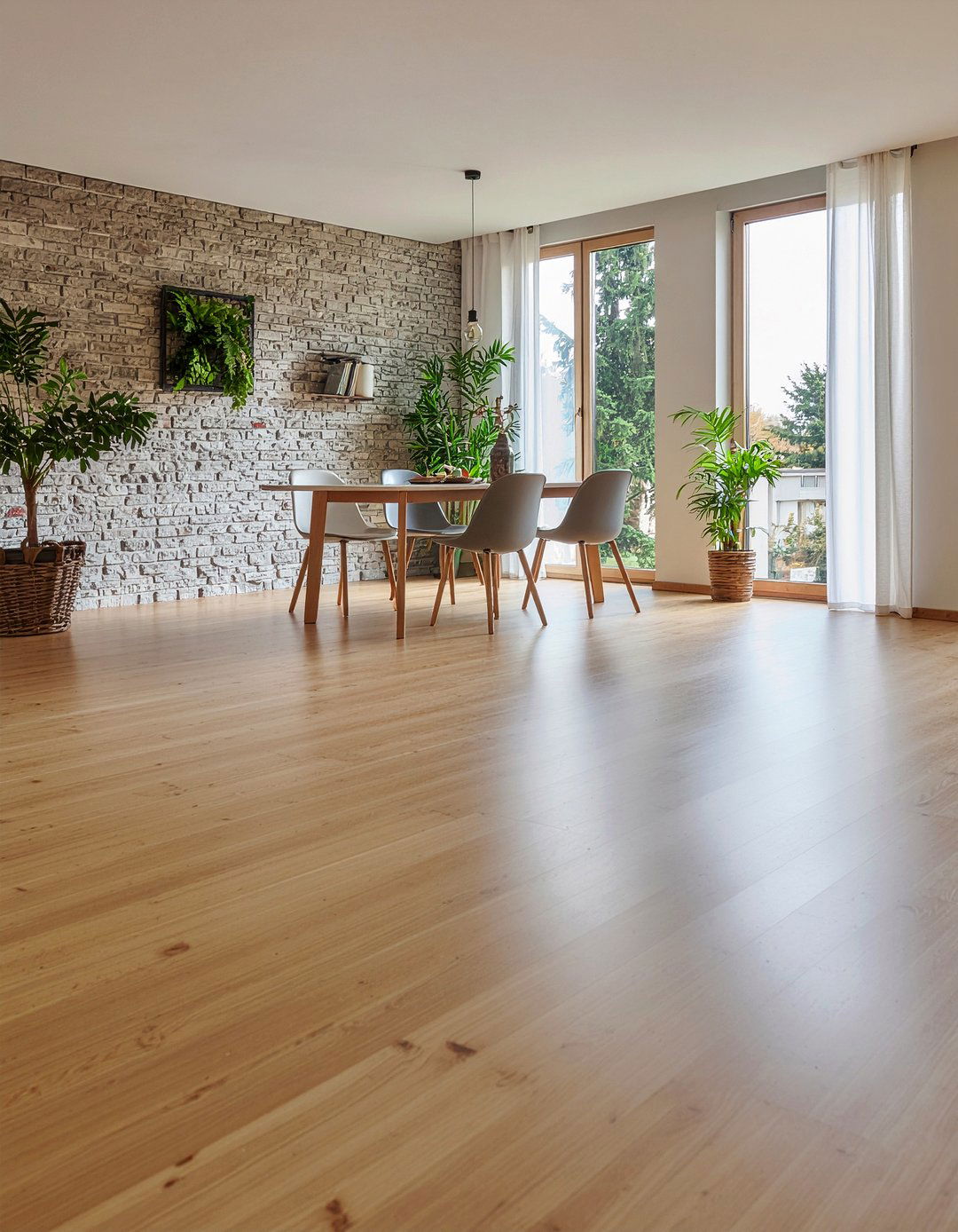 Bamboo Wood Floor - 30 dining room material ideas