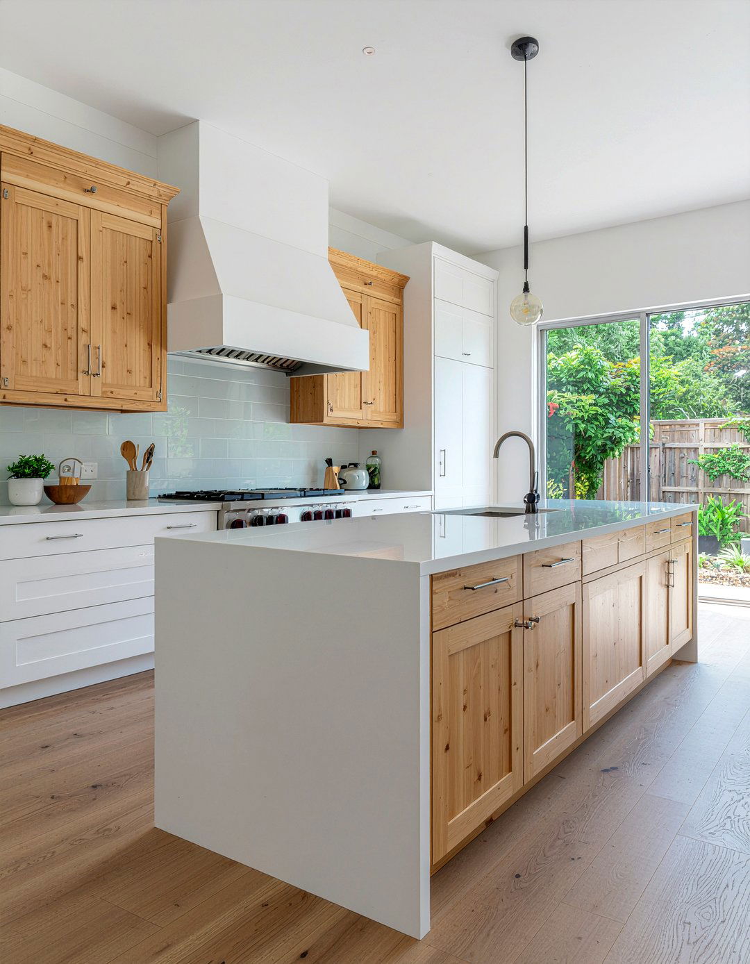 Bamboo kitchen cabinets - 30 Asian kitchen ideas