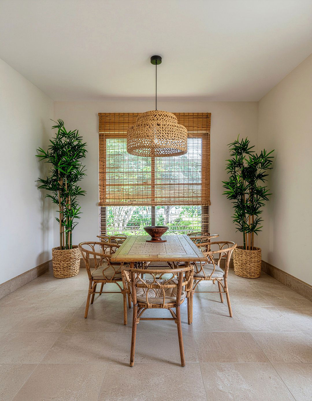 Bamboo style dining room - 30 Chinese dining room ideas