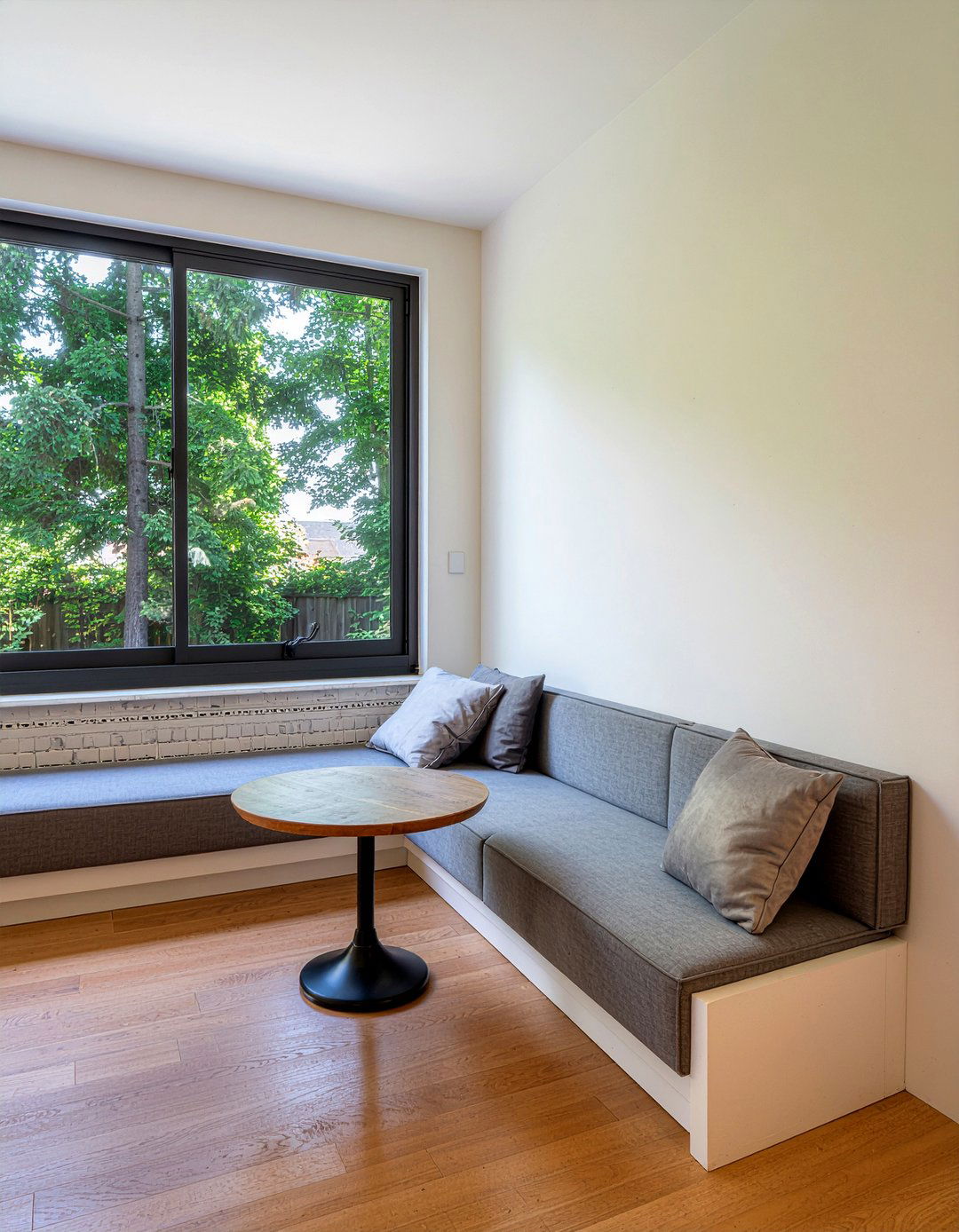 Banquette Seating For Small Spaces - 30 dining room planning ideas