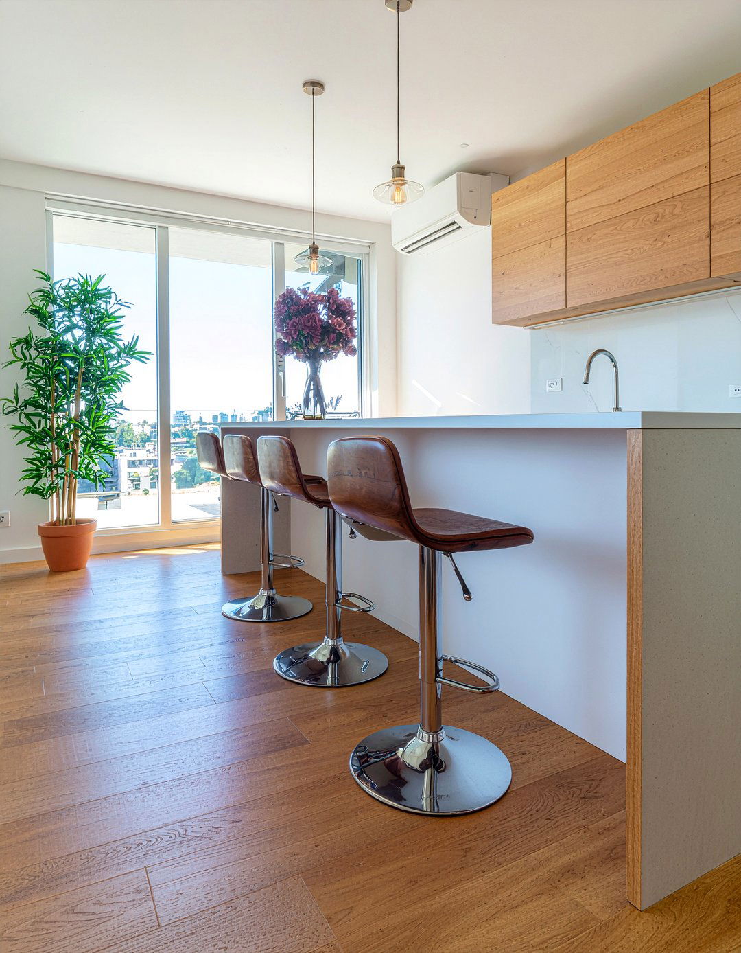 Bar Height Dining Set - 30 dining room space saving ideas