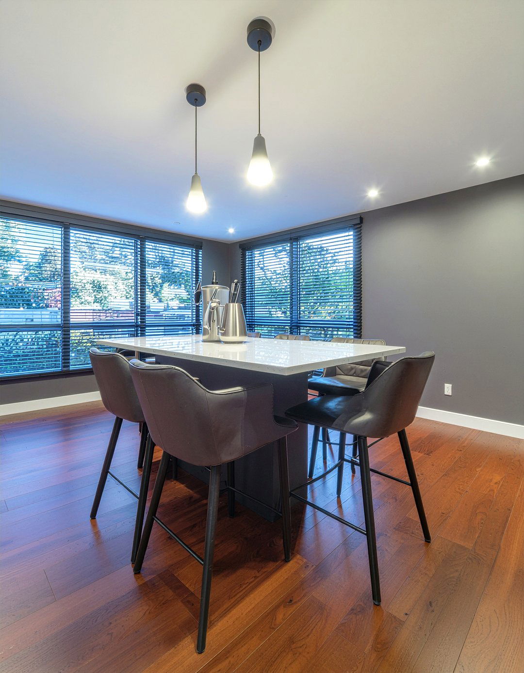 Bar Height Dining Table Size - 30 dining room dimension ideas