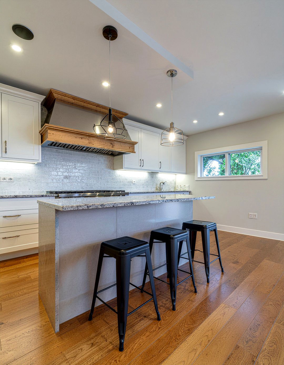 Bar Stool Niche - 30 kitchen niche ideas