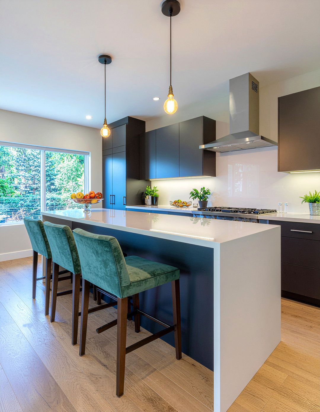 Bar Stool Seating Kitchen Bump Out - 30 kitchen bump out ideas