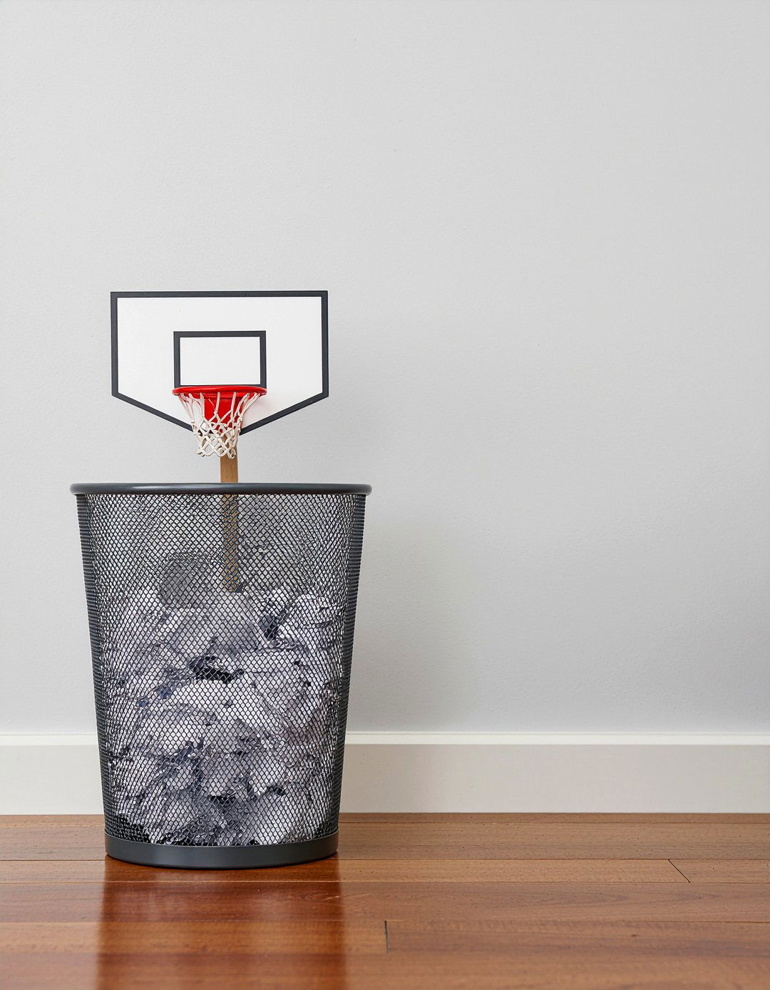 Basketball Hoop Trash Can - 30 basketball bedroom ideas
