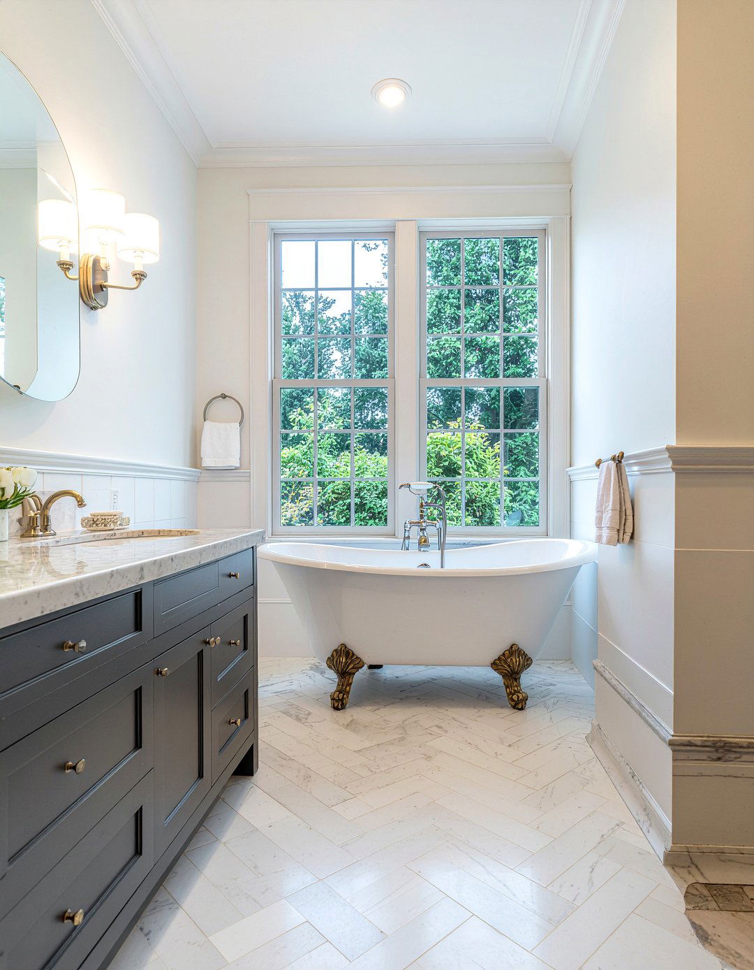 30 Marble Tile Bathroom Ideas for a Timeless Luxury Look