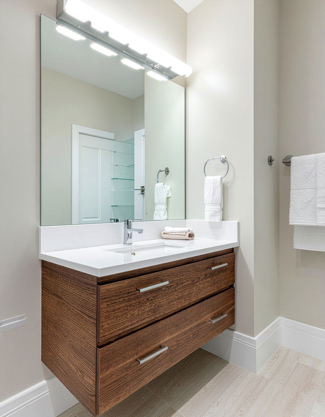 Bathroom medicine cabinet - 30 bathroom mistakes to avoid