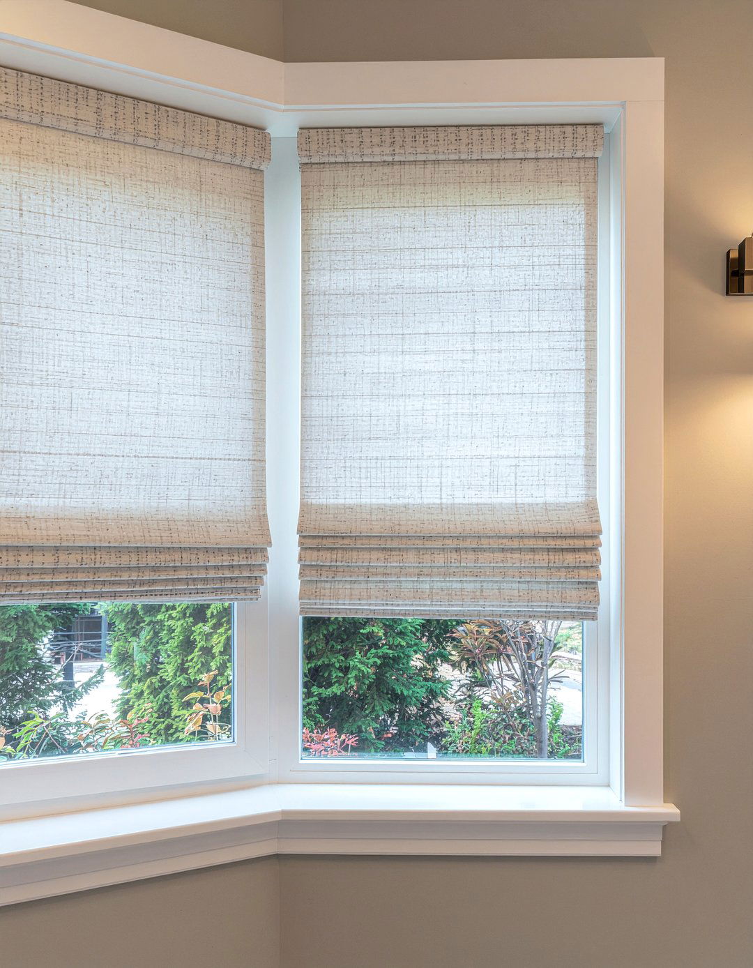 Bathroom roman shades - 30 bathroom classic element ideas