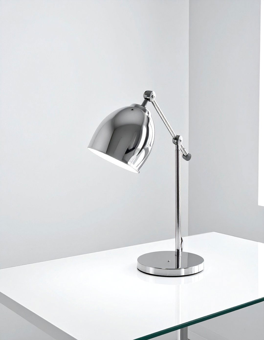 Bauhaus Metal Lamp - 30 vintage lamp ideas