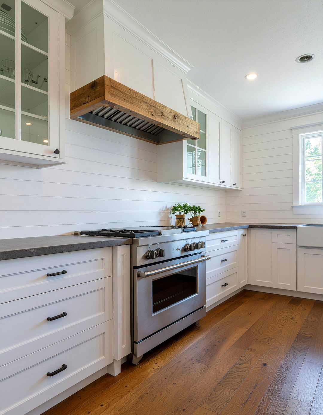 Beadboard Kitchen Backsplash Trim - 30 kitchen trim ideas